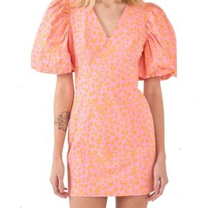 [Endless rose/revolve] pink puff sleeve mini dress